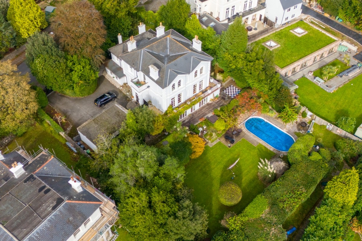 Road Property for Sale in Torquay John Couch The Estate Agent offering Quality